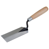 Margin Trowel with Wood Handle 5" x 2"