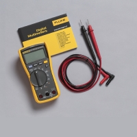 Electrician's Digital Multimeter with Non-Contact Voltage